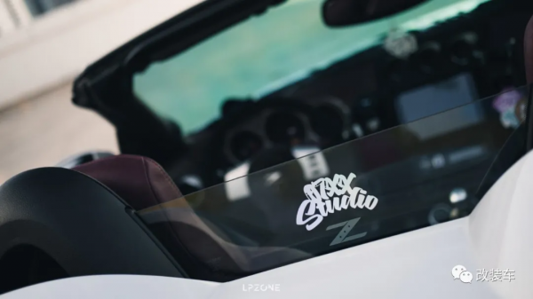 稀有的敞篷日產350Z變身伏地魔,這不是";淑女";是";辣妹"; 稀有的敞篷日產350Z變身伏地魔,這不是";淑女";是";辣妹";