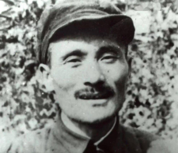 1952年，湖南槍決一反革命，省副主席之女高呼槍下留人，他是誰？