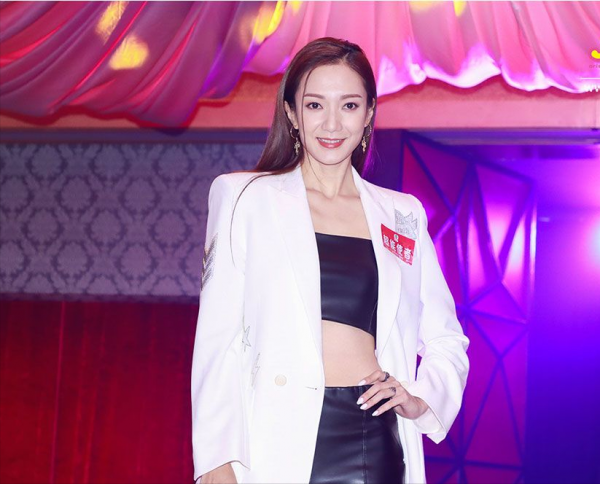 TVB花旦王君馨有意離巢？新劇被小花爬頭，海報不受重視