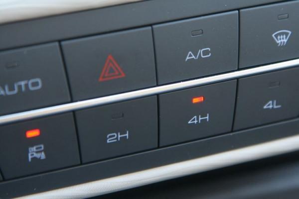 緊跟潮流的商用皮卡！試駕長城皮卡金剛炮