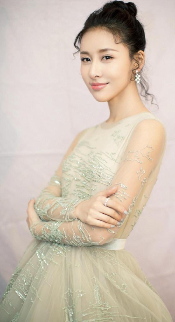 明星超高畫質美圖賈青