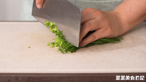 北方人的鄉愁菜,搭上南方人的心頭好,外酥裡嫩,香到飛起 北方人的鄉愁菜,搭上南方人的心頭好,外酥裡嫩,香到飛起