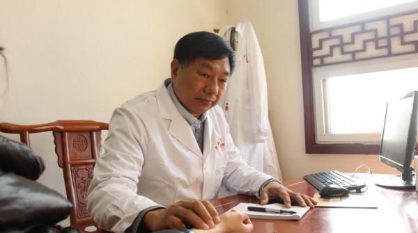 肋部脹滿極有可能是肝硬化,千萬別被誤診了,中藥如何軟堅散結? 肋部脹滿極有可能是肝硬化,千萬別被誤診了,中藥如何軟堅散結?