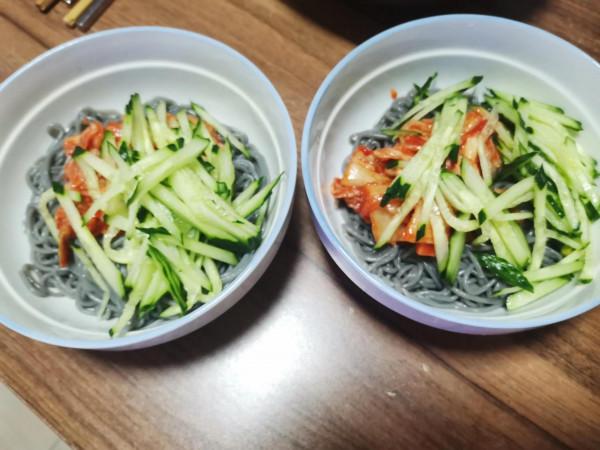 週末燒烤大餐，烤箱一鍋出，不去飯店在家也美味