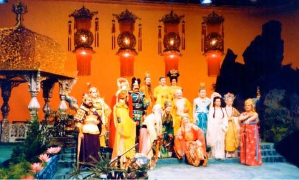 《齊天樂》春節晚會有一位演員嫌戲少、露臉機會少離開錄製現場 《齊天樂》春節晚會有一位演員嫌戲少、露臉機會少離開錄製現場