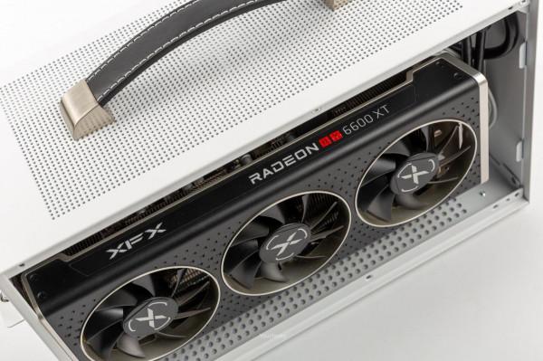 裝臺可以拎著走的ITX&mdash;&mdash;超頻三 蜂鳥1 i100C PRO 白色裝機分享