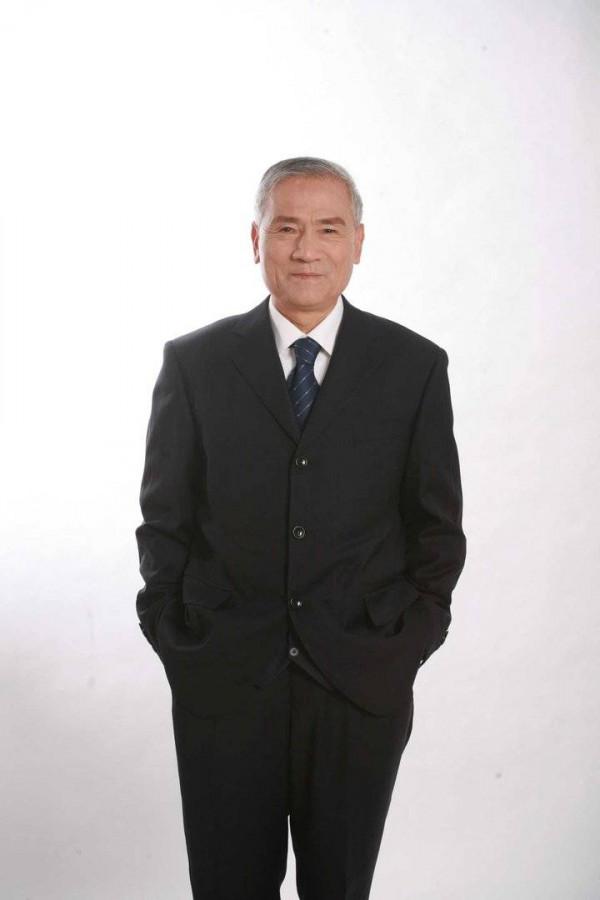 馬汀:“東施”從西施說 馬汀:“東施”從西施說