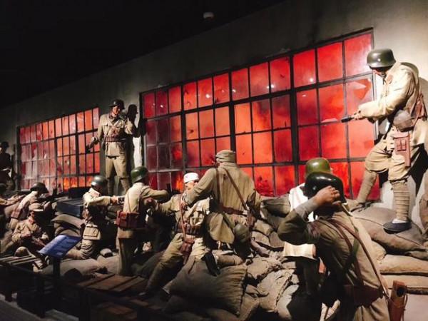 中國解放後，八百壯士僅剩不到百人，陳老總：蔣氏不管，我們管