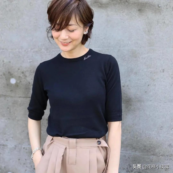 五六十歲不想有“大媽感”？看52歲的福岡佳子，優雅又減齡