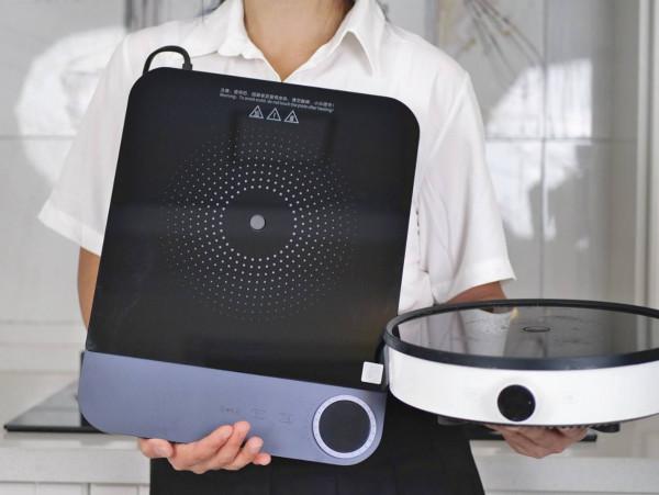 小米做出市面上最薄的電磁爐?厚度只有 2 釐米,還可以教人做菜 小米做出市面上最薄的電磁爐?厚度只有 2 釐米,還可以教人做菜