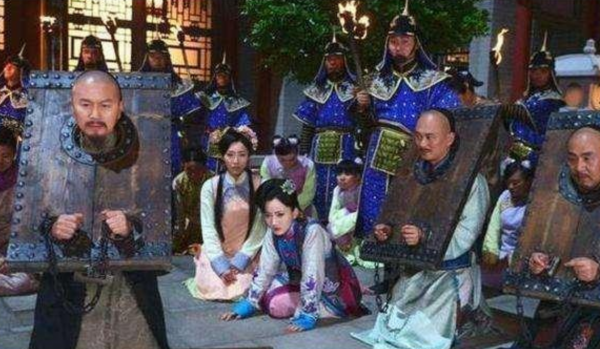 古代被判滅九族時,家中親人為何不逃走呢?逃走的才是傻 古代被判滅九族時,家中親人為何不逃走呢?逃走的才是傻