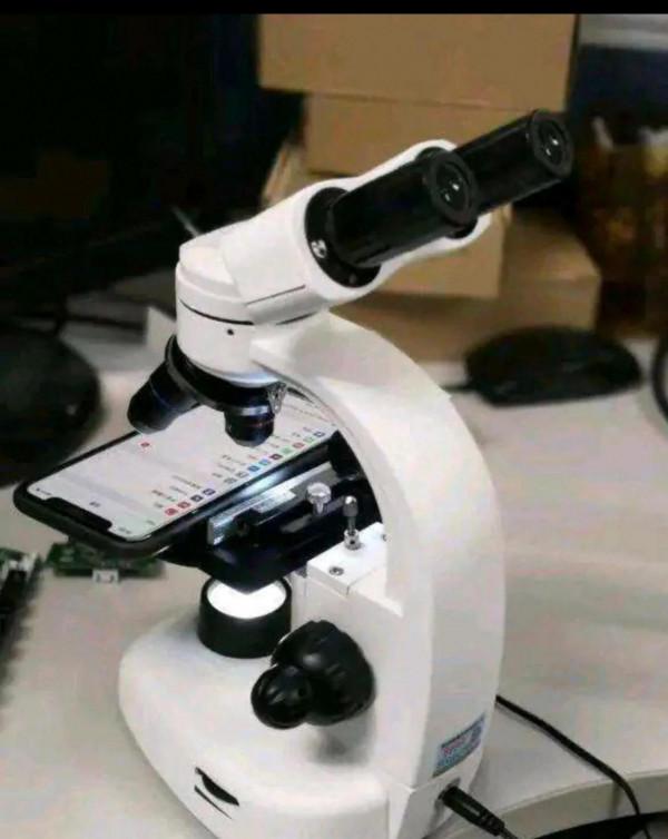 用顯微鏡看iPhone13,笑話成真