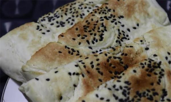 想吃月牙餅不用買,教你無需爐火烤,照樣在家就能做,方法超簡單 想吃月牙餅不用買,教你無需爐火烤,照樣在家就能做,方法超簡單