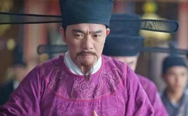 古代官員退休了，為何不願留在京城，反而一定要回老家呢？