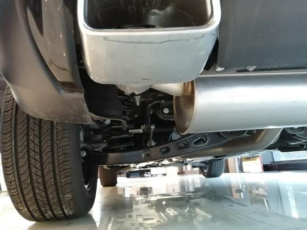 Jeep自由光：2.0T動力爆265馬力，採埃孚進口9AT，適時四驅，香？