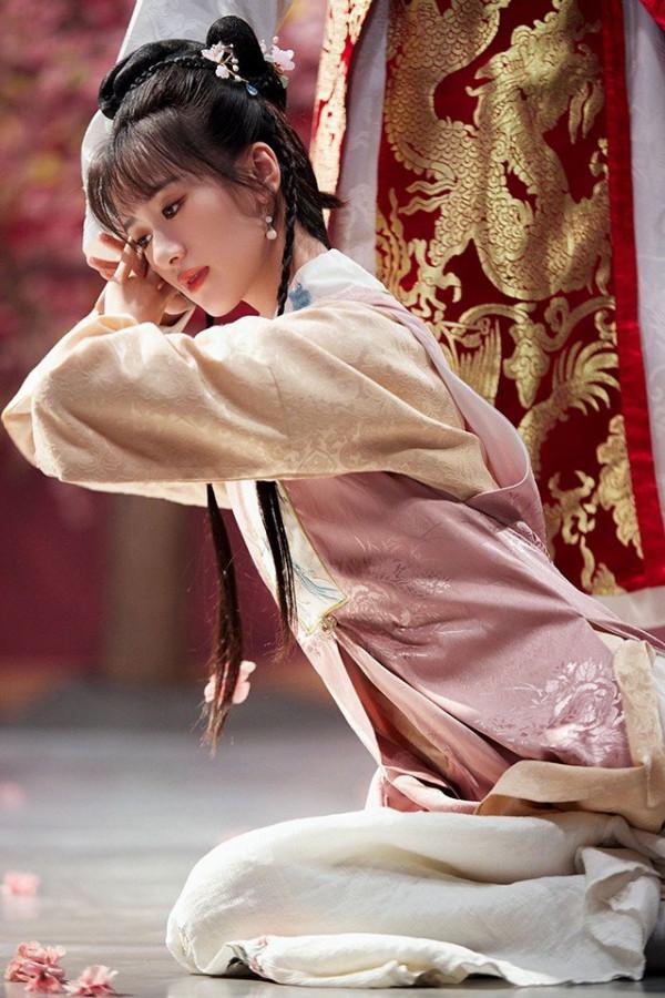 最新9部定角劇，白敬亭拍新古裝劇！鍾漢良袁冰妍合作《詠風清》