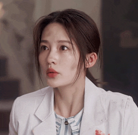 有種女演員的美叫作：髮型越凌亂，人物越狼狽，她就越&OpenCurlyDoubleQuote;驚豔&rdquo;