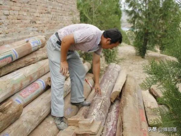 有人花錢在農村專門收購舊木頭，舊木頭有啥用途？5個用途要了解