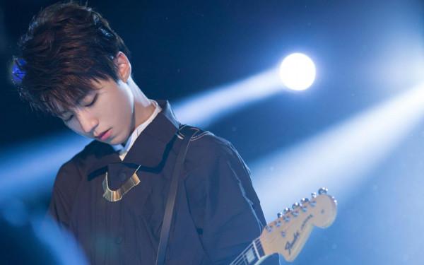 7位被星探挖掘的明星,雷佳音廁所遇貴人,高圓圓啃雞腿太美 7位被星探挖掘的明星,雷佳音廁所遇貴人,高圓圓啃雞腿太美