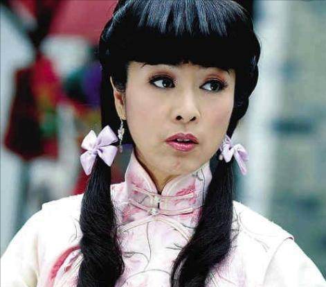 強行裝嫩的八位女明星，章子怡、周迅在列，扮相太過辣眼睛