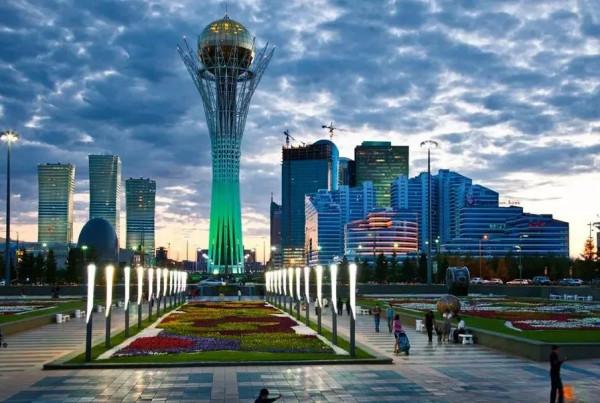 哈薩克五大地標建築夜景照明