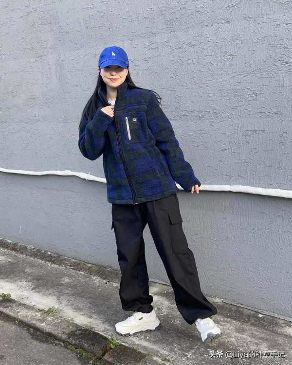 羽絨服 + 厚褲子、衛衣 + 褲子,太美了 羽絨服 + 厚褲子、衛衣 + 褲子,太美了