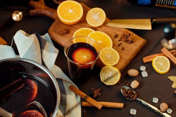 煮一鍋熱紅酒，是這個冬天的一點盼頭……