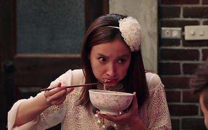 曾經的吳昕你愛搭不理，如今的她你高攀不起，果然是藏得太深