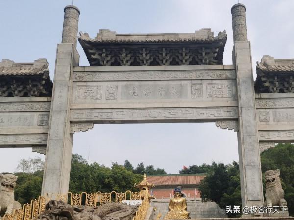 隱藏在順德寶林寺的九棟鑊耳屋，初為居士林，和寺廟有何不同？