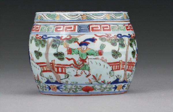 價值1500萬的萬曆蓋罐,差點當廢品扔掉,最怕遇到不識貨的人 價值1500萬的萬曆蓋罐,差點當廢品扔掉,最怕遇到不識貨的人