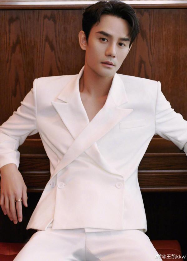 8個湖北籍男星眾生相:有的紅成一線,有的糊了,誰最可惜? 8個湖北籍男星眾生相:有的紅成一線,有的糊了,誰最可惜?