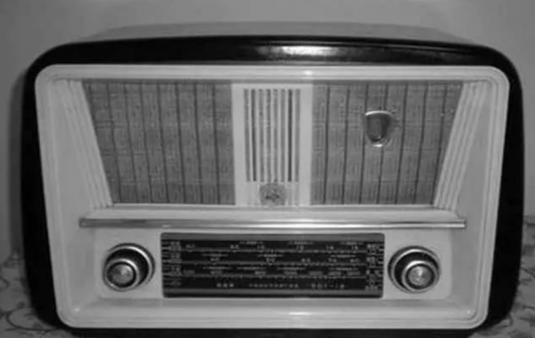 吳氏三兄弟叛逃臺灣，槍殺7名戰友，周總理下令：去臺途中打下來