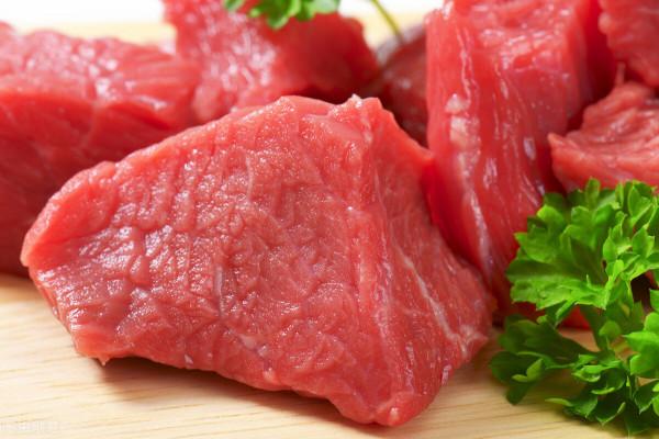 血脂升高，戒肥肉多年卻突然中風？高血脂患者健康吃肉，注意2點