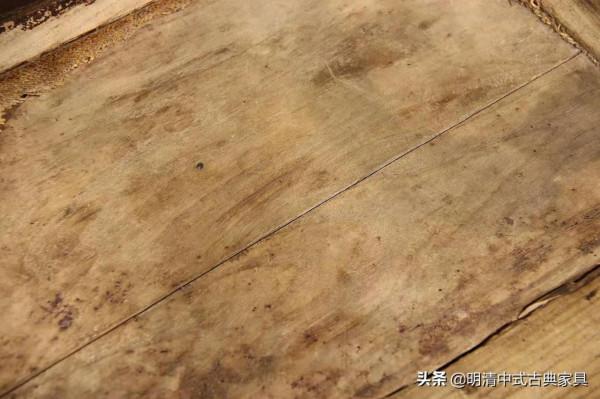 清中期榆木官帽椅