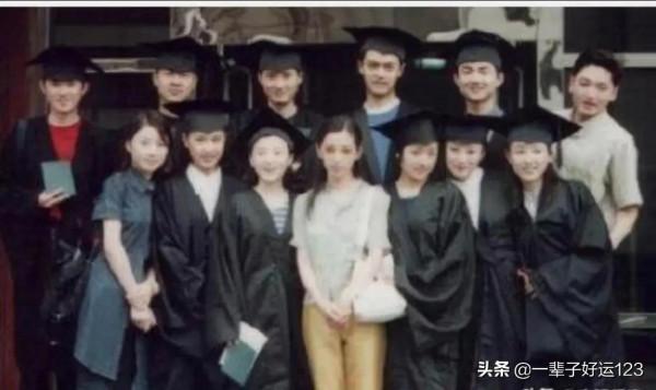 主持人豆豆、黃浩、程雷和陳蓉的學生照,看看你們能認出來嗎 主持人豆豆、黃浩、程雷和陳蓉的學生照,看看你們能認出來嗎