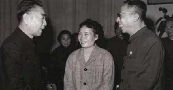 溥儀逝世後,李淑賢拒絕為自己留空穴,坦言“我不想繼續做奴婢” 溥儀逝世後,李淑賢拒絕為自己留空穴,坦言“我不想繼續做奴婢”