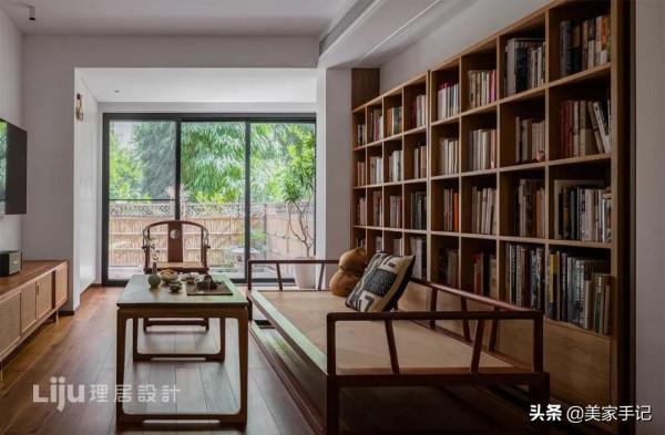 二手一樓房庭院荒廢，原房東看到改造效果：早知道再加30萬也不賣