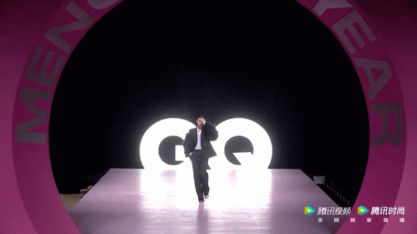 GQ年度最美紅毯：熱巴雀斑妝出戰，baby仙女棒接招，金晨紅氣逼人