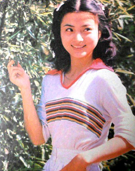 2段婚姻，21歲嫁初戀，34歲嫁猶太富商，58歲的李玲玉如今怎樣？