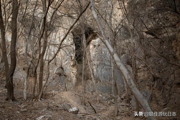 北京徒步登山：門頭溝天泉寺滴水巖-棲隱寺環穿①,冰柱-溶洞-古寺