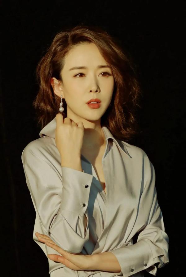 顏丹晨氣質桌布 顏丹晨氣質桌布