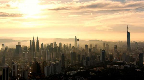 吉隆坡PNB118大廈——憑藉160米高的桅杆，重新整理世界第二高樓高度