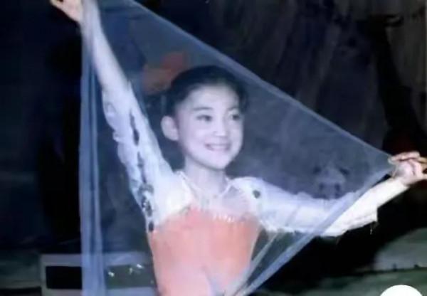 “絕世美人”梅婷的狗血愛情：為導演散盡家財，如今苦盡甘來