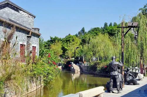 中秋節，故鄉里來猜燈謎