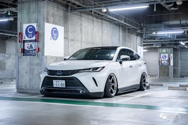 剛上市的豐田凌放馬上改爆它，SUV也有多種玩法