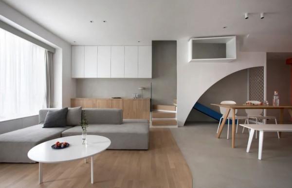 為了迎接新生女兒,一家人花90W在屋裡造了個太空艙 為了迎接新生女兒,一家人花90W在屋裡造了個太空艙