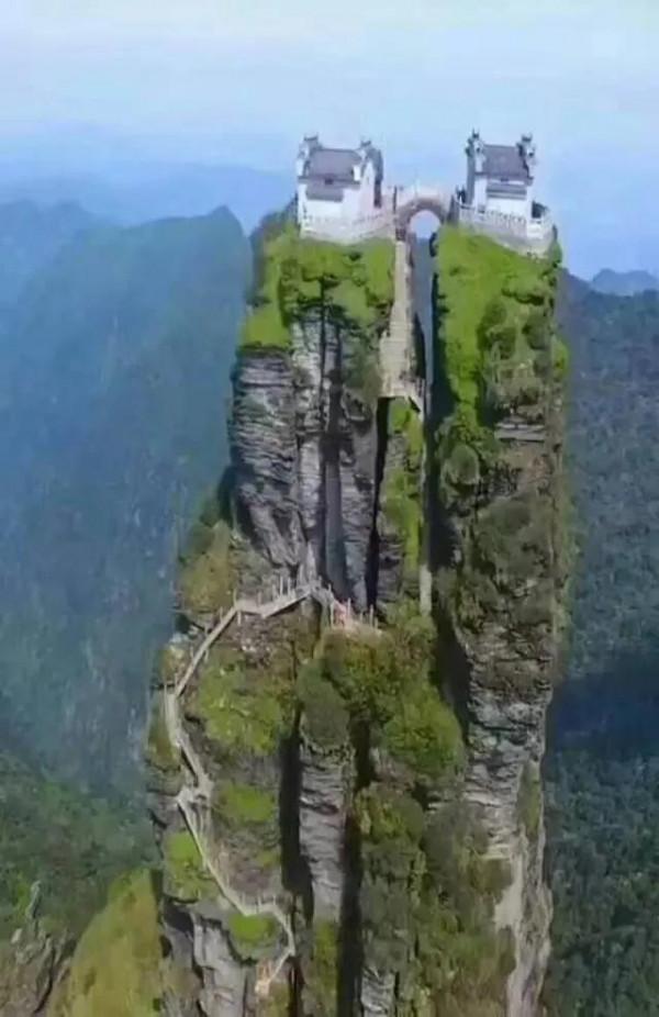雲上的房屋，最美中國風！醉美梵淨山