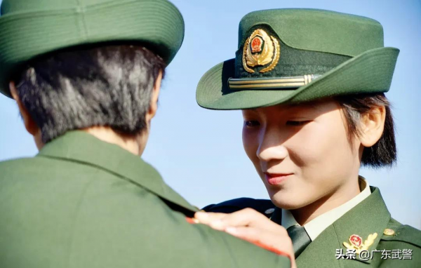 又颯又美！你們想看的新訓女兵海報，來啦！