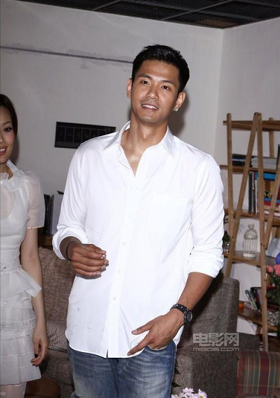 彈頭罵黑人“敗壞社會“，黑人喊話：把話說清楚，對靚蕾也有怨言