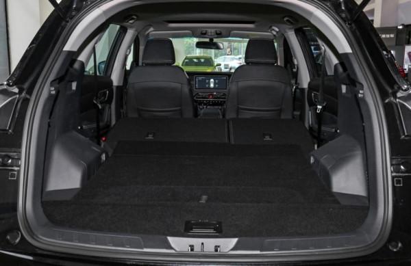 江淮家族裡的“小瑪莎”，嘉悅X7動力不錯，1.5T+6DCT